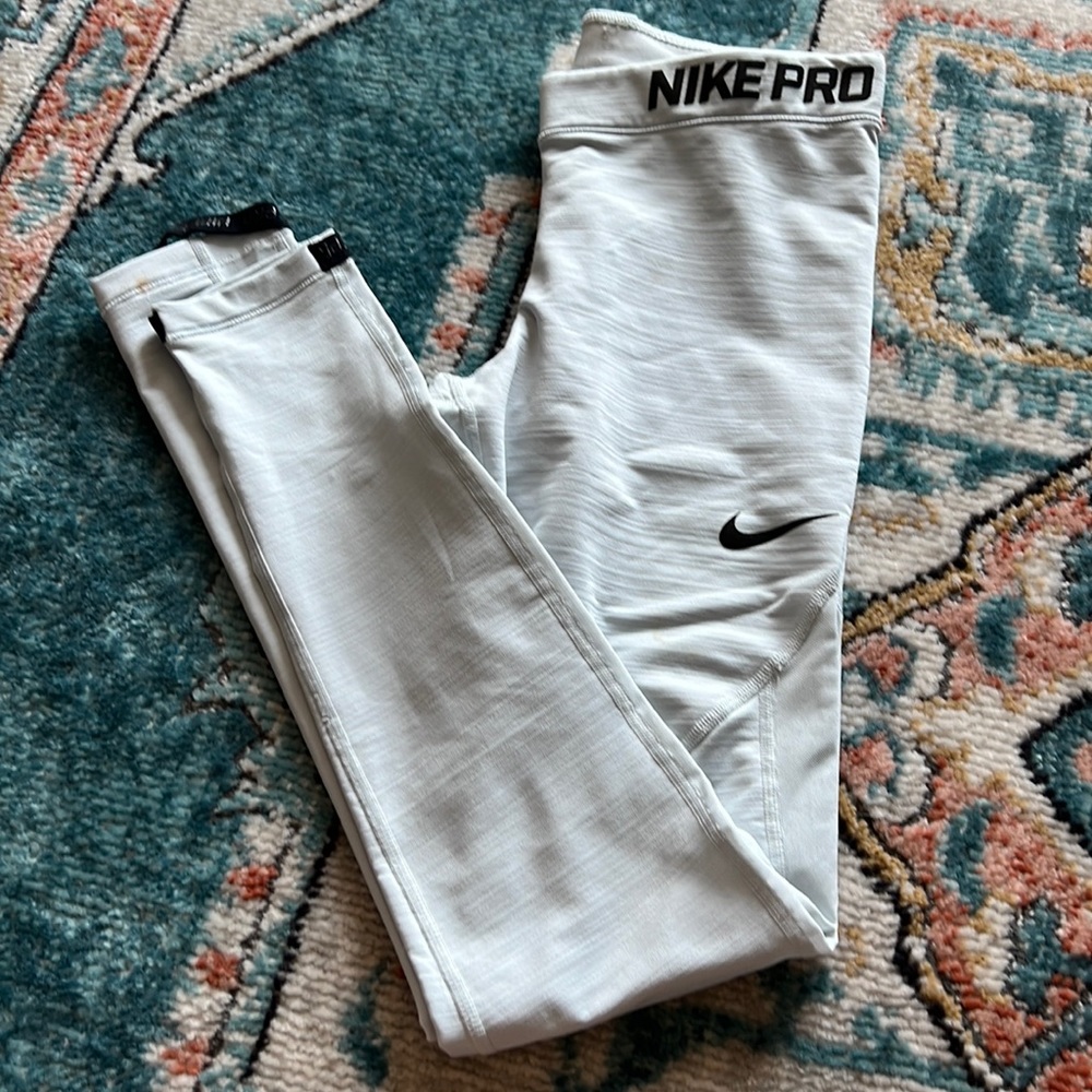 Nike pro hyper warm leggings